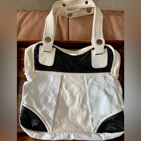 GUSSTO Black & White Leather Handbag - Picture 1 of 15
